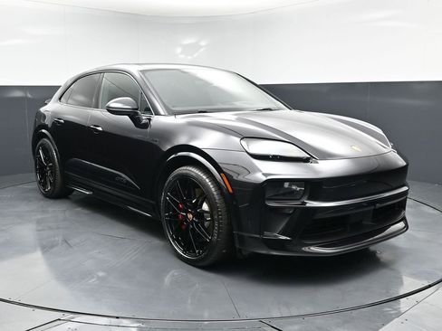 New 2026 Porsche Macan GTS Electric AWD/4WD image 11