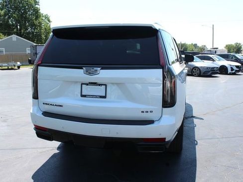 Used 2022 Cadillac Escalade ESV Sport Platinum w/ LPO, ONYX Package image 16