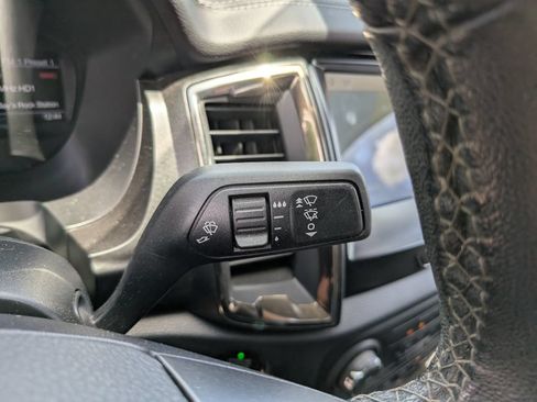 Used 2022 Ford Ranger Lariat w/ Tremor Off-Road Package AWD/4WD image 34