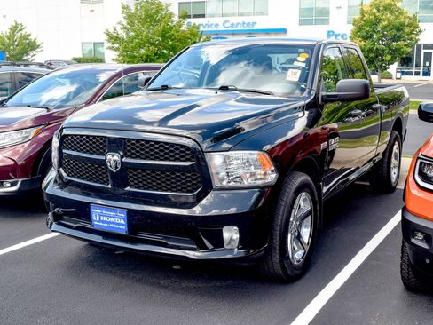 Used 2017 RAM 1500 Express AWD/4WD image 1