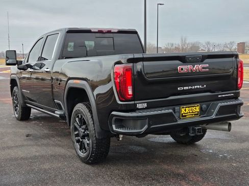 Used 2023 GMC Sierra 2500 Denali w/ Denali Black Diamond Edition image 6