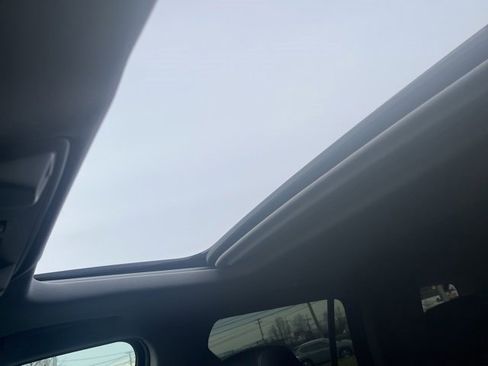 Used 2019 Cadillac Escalade Luxury image 10