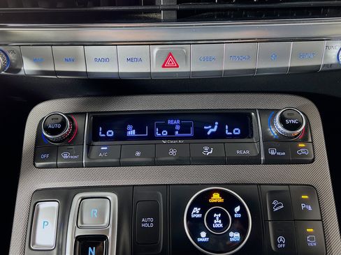Used 2021 Hyundai Palisade Calligraphy w/ Cargo Package AWD/4WD image 17