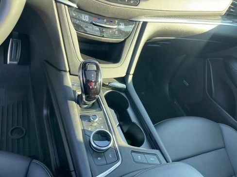 Used 2025 Cadillac XT5 Sportv w/ Technology Package AWD/4WD image 33