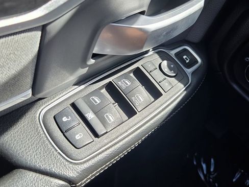 Used 2023 RAM 2500 Big Horn w/ Snow Chief Group AWD/4WD image 27