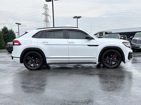 Used 2023 Volkswagen Atlas Cross Sport SEL R-Line AWD/4WD image 3