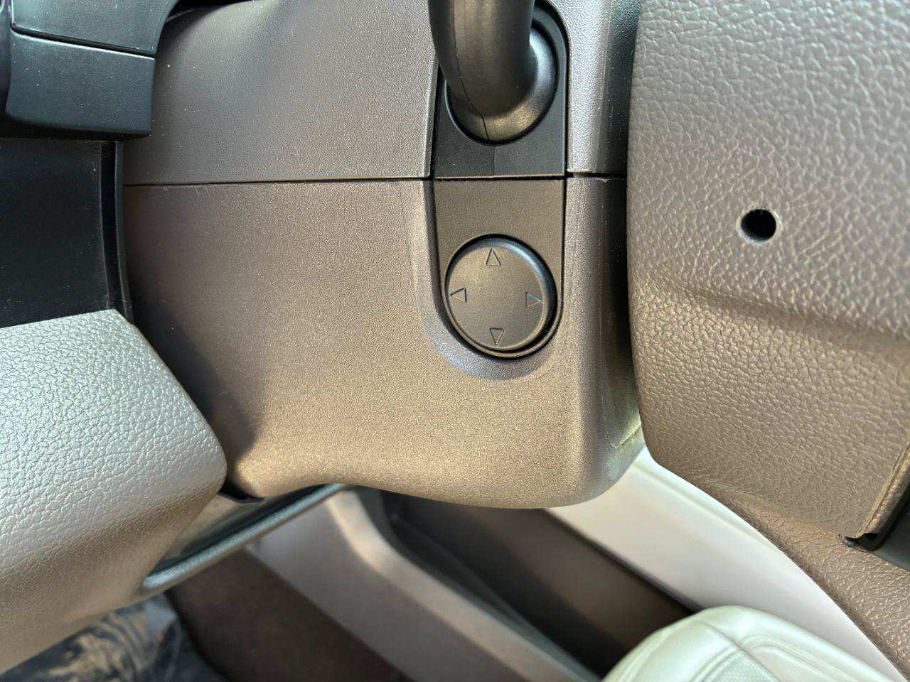 Used 2021 Ford Expedition Max Limited RWD image 30