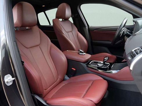 Used 2022 BMW X4 M40i w/ Premium Package image 17