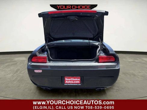 Used 2010 Dodge Challenger R/T RWD image 5