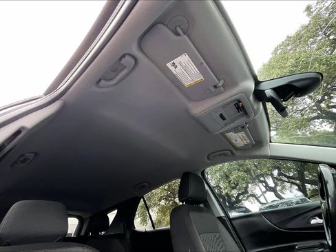 Used 2020 Chevrolet Equinox LT image 13