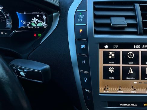 Used 2019 Lincoln MKZ Reserve w/ Luxury Package image 28