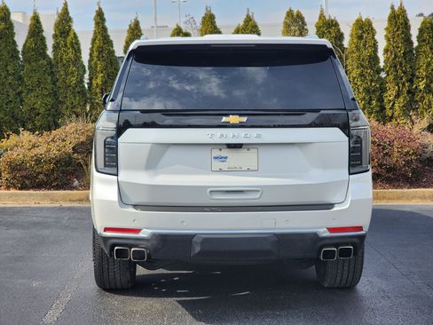 Used 2025 Chevrolet Tahoe High Country image 9