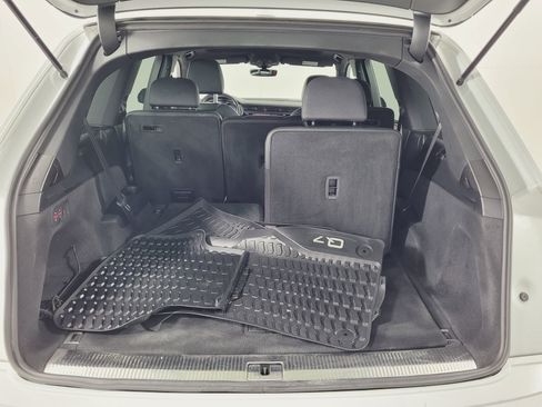 Used 2021 Audi Q7 3.0T Premium Plus w/ Executive Package image 9