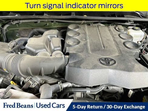 Used 2022 Toyota 4Runner TRD Off-Road Premium AWD/4WD image 38