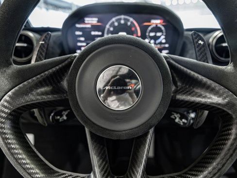 Used 2018 McLaren 720S Performance image 19