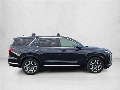 Used 2024 Hyundai Palisade Limited FWD image 4