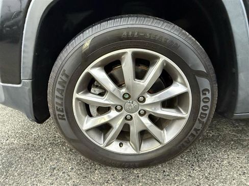 Used 2014 Jeep Cherokee Limited image 15