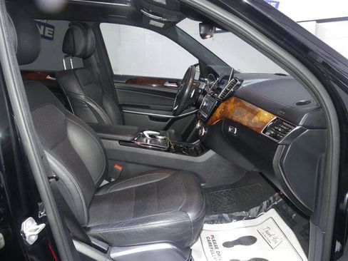 Used 2017 Mercedes-Benz GLS 550 4MATIC image 22