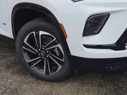 New 2026 Buick Enclave Sport Touring w/ Power Package image 3