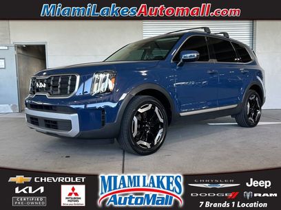 Used 2023 Kia Telluride S w/ S Sunroof Package