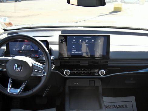 Used 2024 Honda Prologue Touring image 41