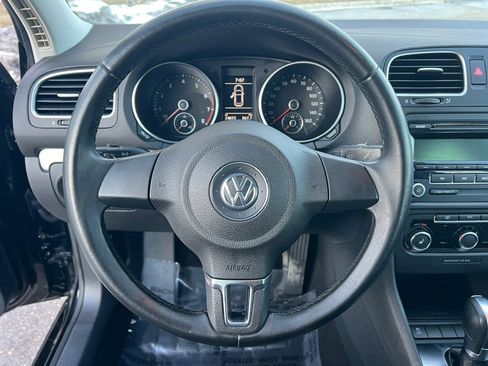 Used 2013 Volkswagen Golf 4-Door image 26