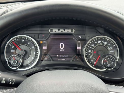 Used 2023 RAM 1500 Laramie AWD/4WD image 23