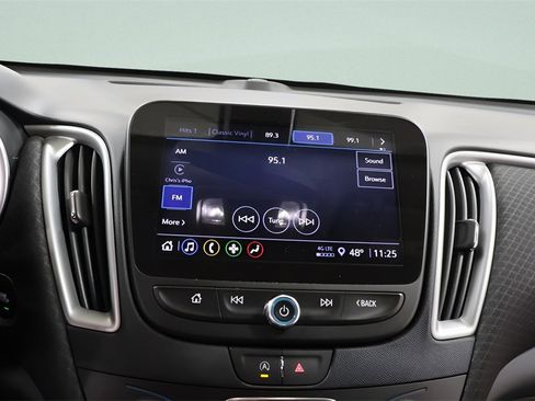 Used 2022 Chevrolet Malibu LT image 10