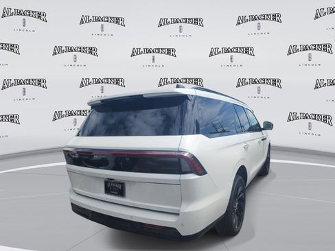 New 2026 Lincoln Navigator Reserve AWD/4WD image 5