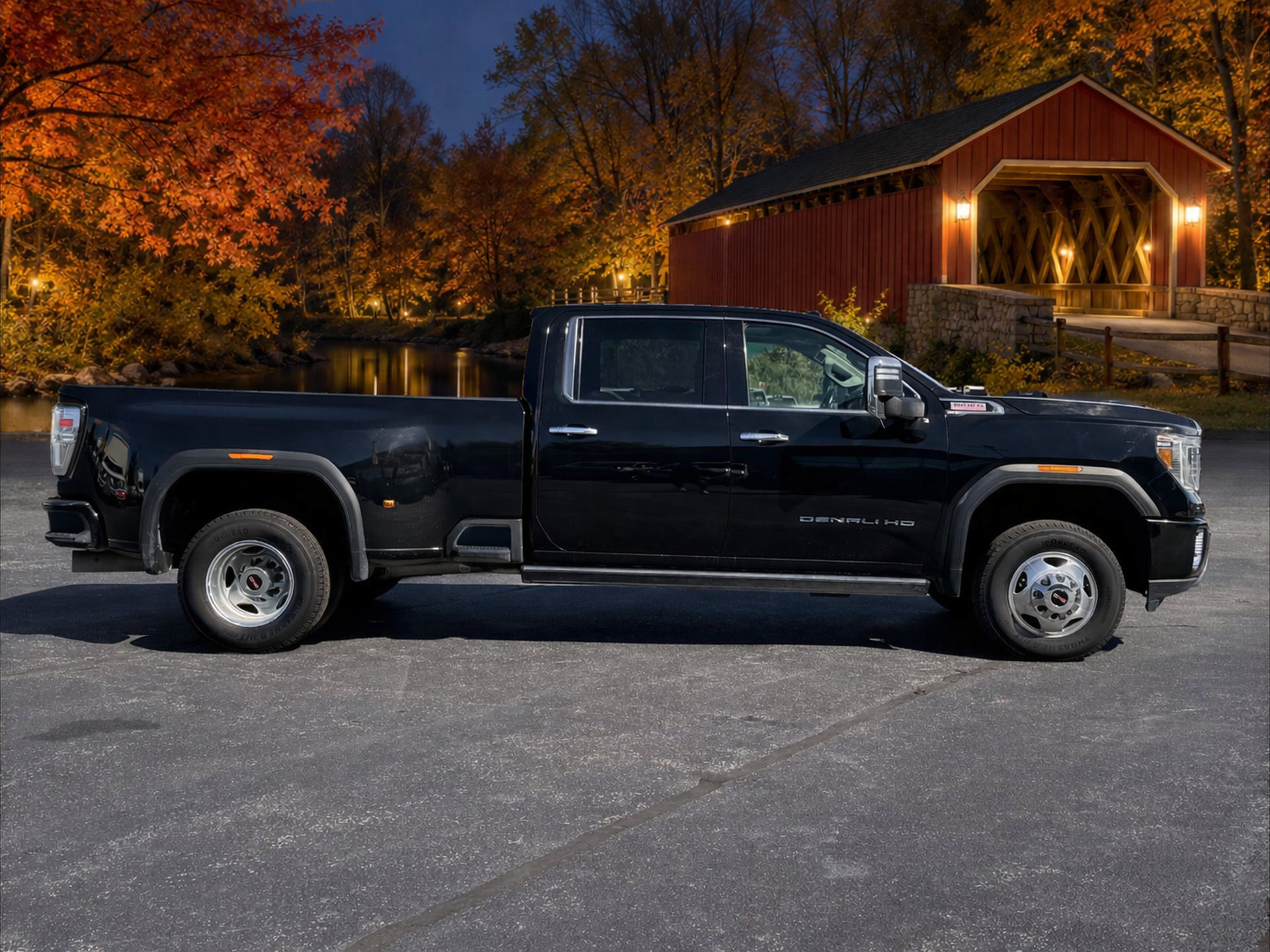 Used 2023 GMC Sierra 3500 Denali w/ Denali Ultimate Package AWD/4WD image 9