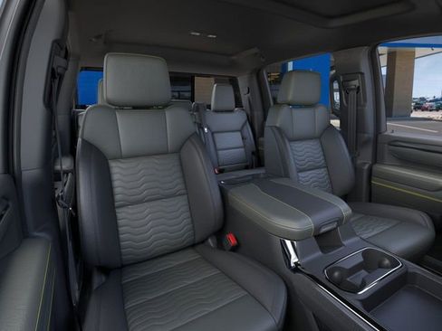 New 2026 Chevrolet Silverado 2500 ZR2 image 16