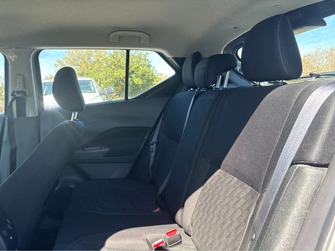 Used 2024 Nissan Kicks SV w/ Interior Electronics Package image 18