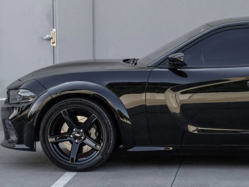 Used 2016 Dodge Charger R/T Scat Pack w/ Technology Group RWD image 14