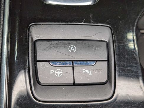 Used 2019 Ford Edge Titanium w/ Equipment Group 301A AWD/4WD image 27