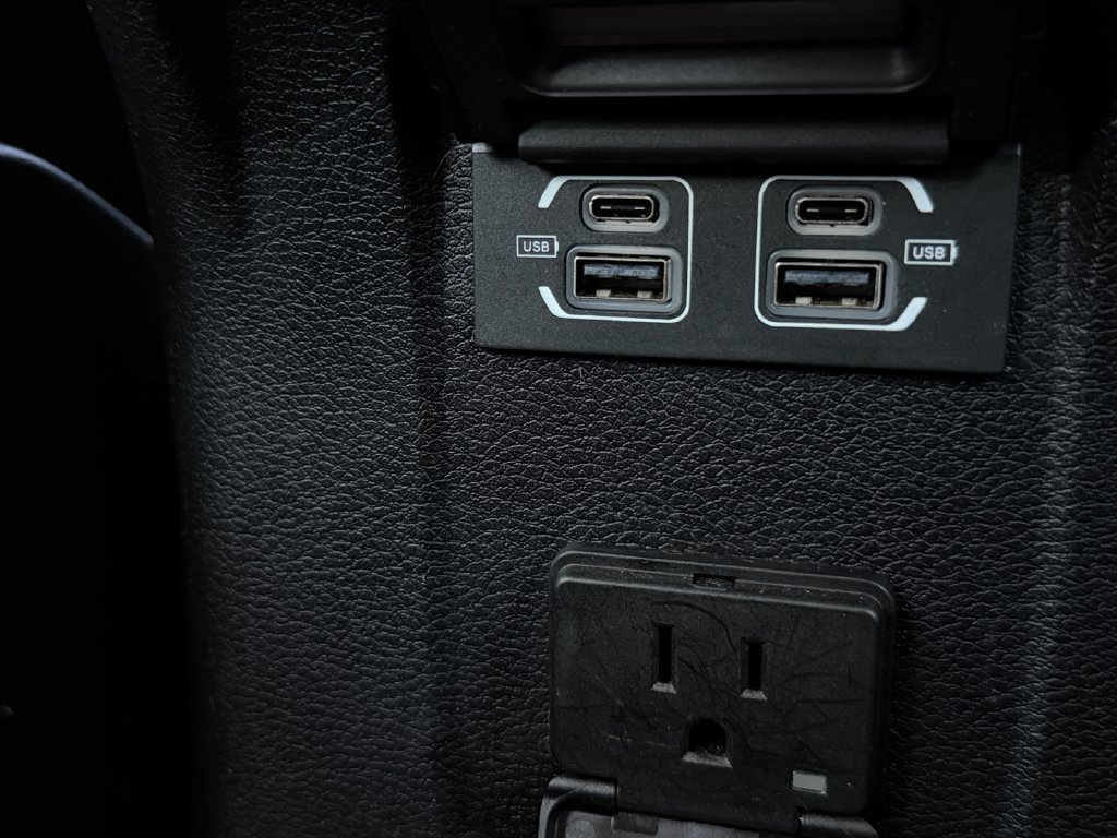 Used 2021 Jeep Wrangler Unlimited Sahara AWD/4WD image 20