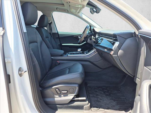 Used 2022 Audi Q7 3.0T Premium Plus w/ Premium Plus Package AWD/4WD image 17