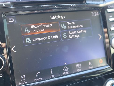 Used 2017 Nissan Murano Platinum w/ Platinum Technology Package FWD image 9