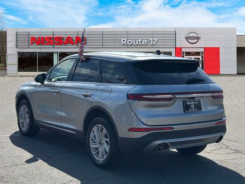 Used 2023 Lincoln Corsair AWD image 4