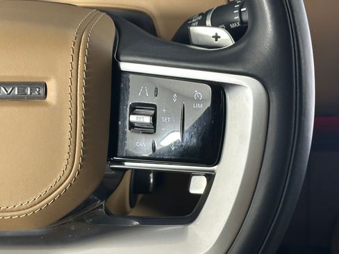 Used 2023 Land Rover Range Rover SE image 17