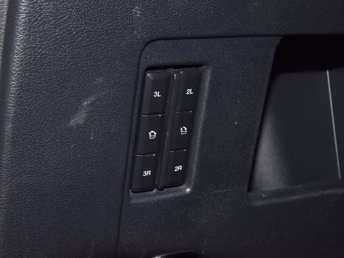 Used 2022 Ford Expedition Max Limited image 40