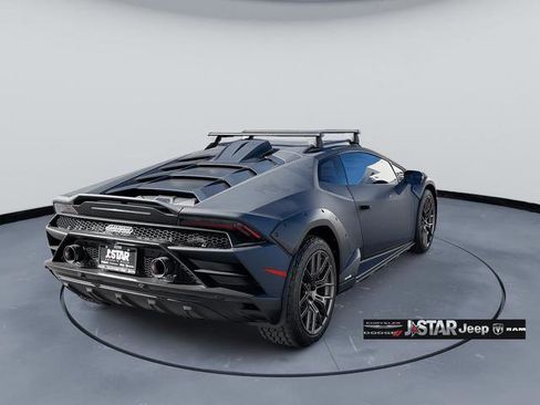 Used 2024 Lamborghini Huracan Sterrato image 5