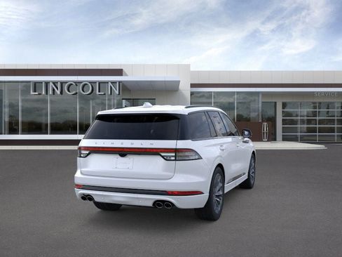 New 2026 Lincoln Aviator AWD image 8