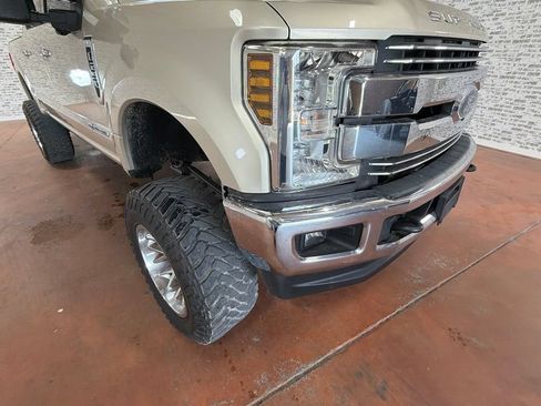 Used 2018 Ford F250 Lariat w/ Tow Technology Bundle AWD/4WD image 9