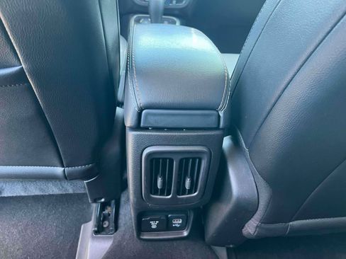 Used 2019 Jeep Compass Latitude w/ Cold Weather Group AWD/4WD image 25