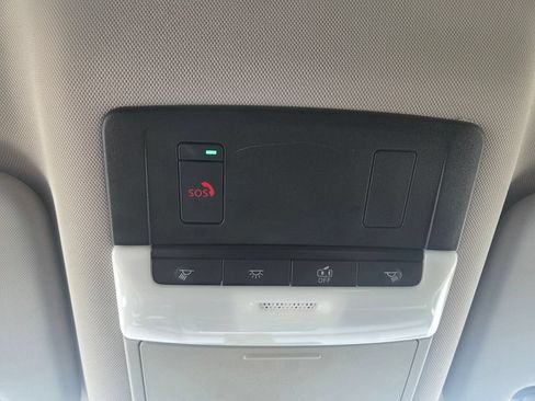 Used 2026 Nissan Rogue SV FWD image 19