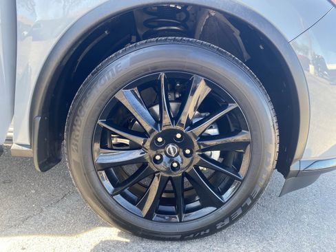 Certified 2024 Nissan Murano SV w/ SV Midnight Edition Package image 10