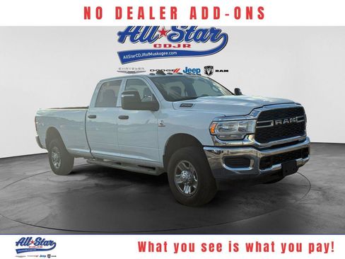 Used 2024 RAM 2500 Tradesman w/ Chrome Appearance Group AWD/4WD image 1