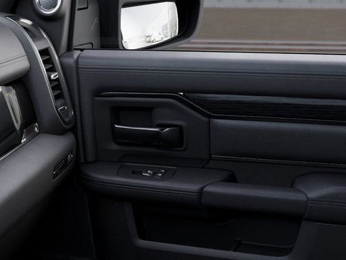 New 2026 RAM 2500 4x4 Crew Cab image 25