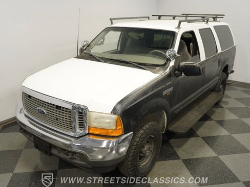 Used 2000 Ford Excursion XLT image 16