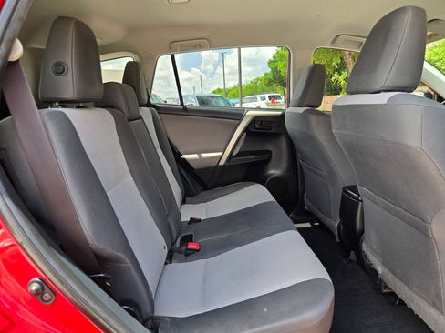 Used 2014 Toyota RAV4 LE FWD image 24